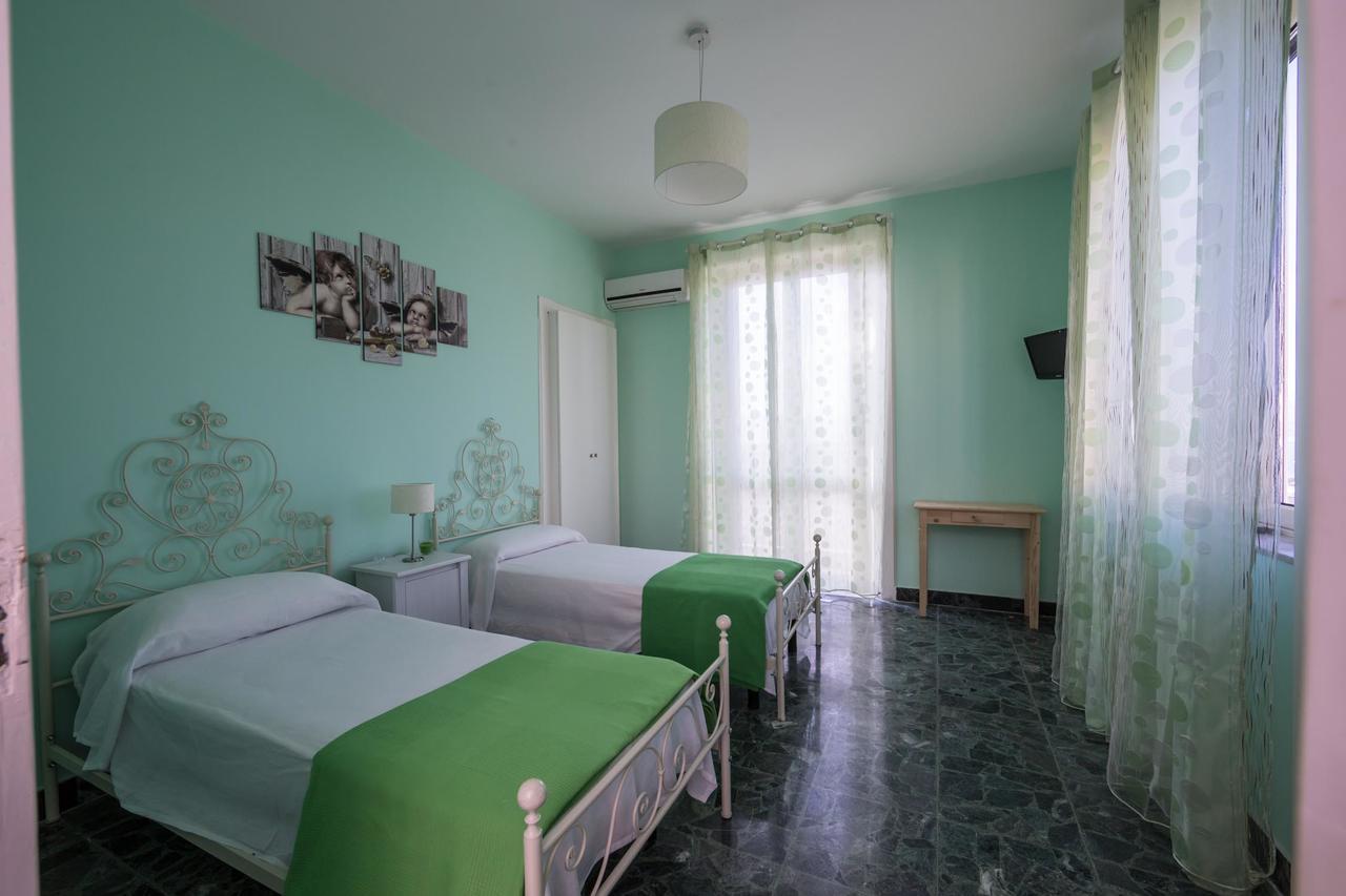 La Casa Di Eolo Bed & Breakfast วิลลาซานโจวานนี ภายนอก รูปภาพ